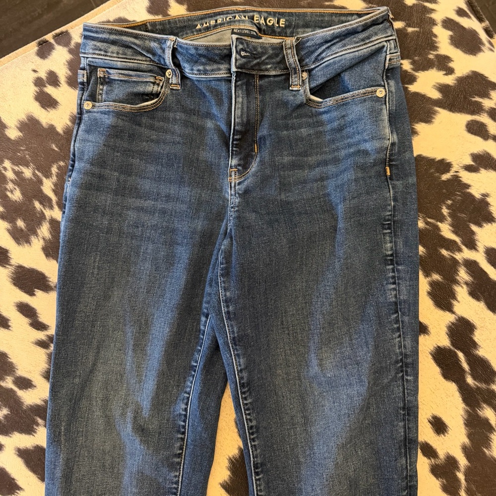 American Eagle Outfitters Women's Deep Blue Skinny Jeans size 8